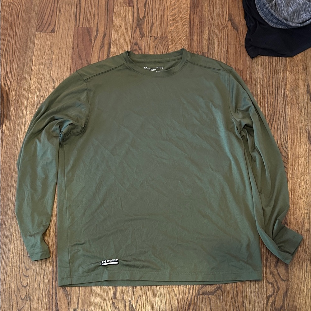 Under Armour Men's Olive Long Sleeve Tee